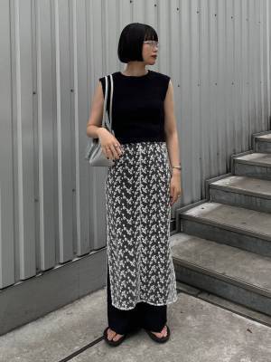 周りから褒められそう♡【ローリーズファーム】穿くだけでオシャ見え！「個性派スカート」