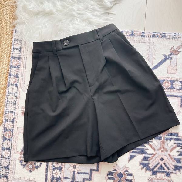 スタイルアップ効果抜群！ 大人も着やすい【GU】の「ショートパンツ」