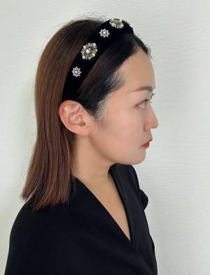 キラキラがたまらない♡【SHEIN】ビジューたっぷり「華やかカチューシャ」