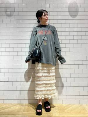 古着っぽな雰囲気がたまらん♡【ローリーズファーム】即買い必至！「注目コラボアイテム」