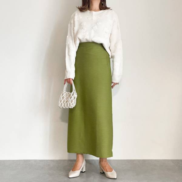 コーデがグッと秋めく♡【しまむら】オリーブ色の「タイトスカート」着回しコーデ