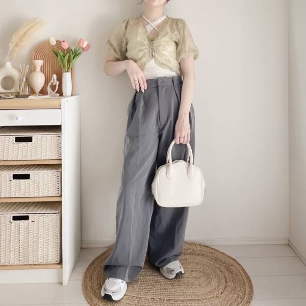 オシャレに見せるならコレ！【SHEIN】「変形キャミ」レイヤードコーデ術