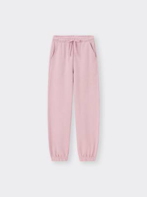 2024秋冬トレンドカラーの新作キタッ！！【GU】大人の女性に推したい「ピンクアイテム」