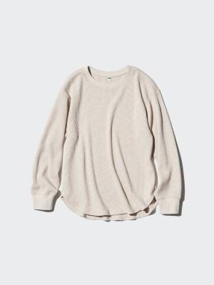 リアルに100回着回したい！【ユニクロ】シンプル可愛い♡「秋の長袖Tシャツ」