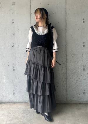 こんなの探してた♡【VIS】ほんのりキラキラ × バイカラーが目を惹く「ブラウス」