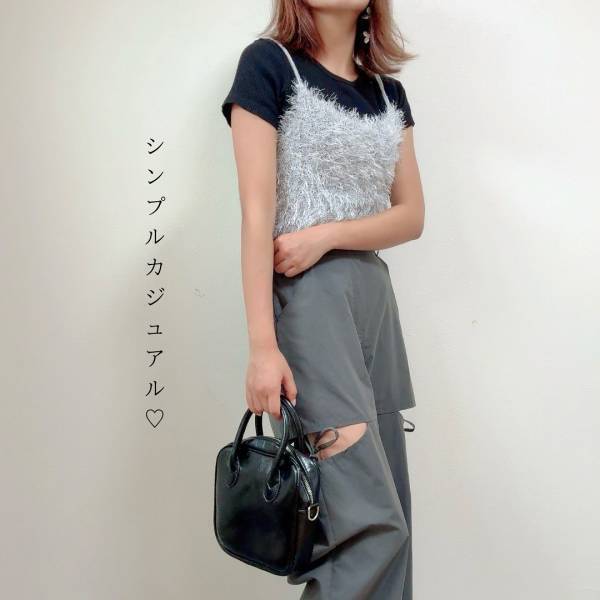 着回し力すごーッ♡【しまむら】1枚オンで即おしゃれな「ラメフェザービスチェ」