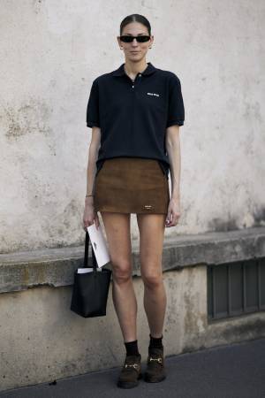 「靴下」投入で足元から秋っぽく！ 着映えが叶うコーデアイディア【ストリートスナップ】