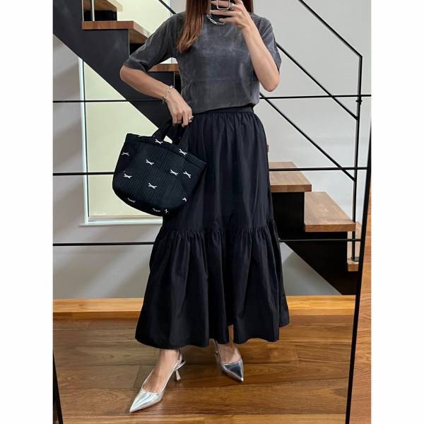 オンラインでは完売！！【BONJOUR SAGAN】今着たい！「ベロアT」着回しコーデ