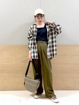 ほんのり“ラメ”が可愛い♡【グローバルワーク】大人カジュアルに決まる！「チェックシャツ」