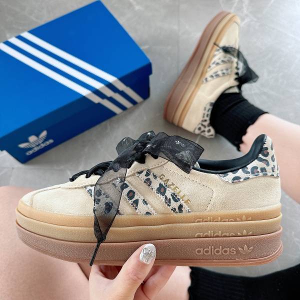 プラスワンで即おしゃれ！ コーデを盛り上げる【レオパード柄アイテム】