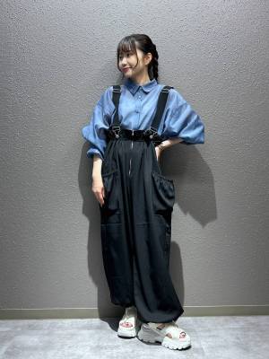 爽やか ＋ こなれ感♡【ローリーズファーム 】持っておきたい「ブルーシャツ」