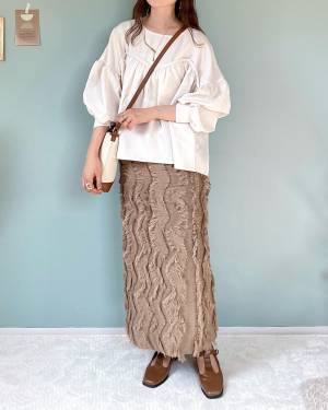 秋のコーデが一気にこなれる♡【しまむら】の「フリンジスカート」着こなし術！