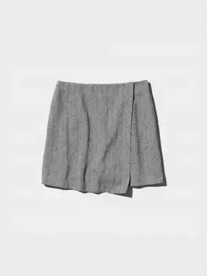 秋コーデに即アプデ♡【ユニクロ】大人っぽ可愛い「最旬スカート」が続々登場！