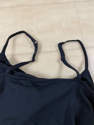 秋のレイヤードコーデにも！【GU】イロチ買いしたい！「ブラキャミ」