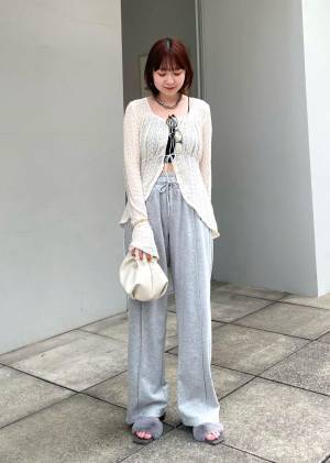 女性らしさを醸し出そ♡【VIS】1枚でサマ見えする「おしゃれブラウス」