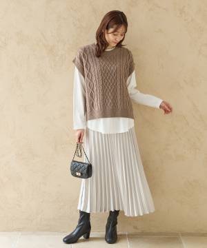 可愛い『プリーツスカート』が豊作♡【ハニーズ】秋らしさを感じる「優秀スカート」