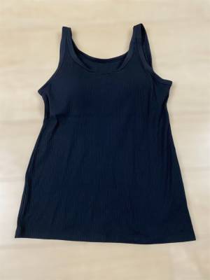 一年中活躍！！【GU】サラッと快適  ＆ 楽ちん「万能ブラタンク」