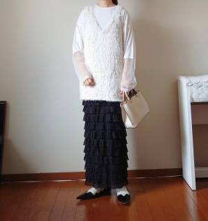 シンプルなのにおしゃれ♡ 大人上品に決まる【秋のモノトーンコーデ】