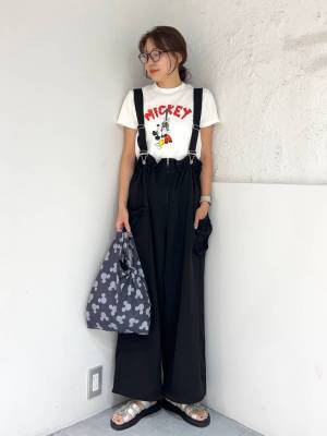 ロックなミッキーが可愛い♡【ローリーズファーム】大人も似合う！「コラボトップス」