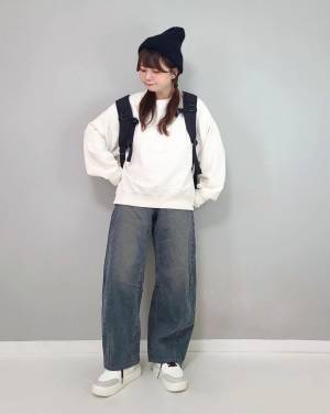 【GU】に走るしか！？ 大人女子がマネしやすい「バレルレッグジーンズ」着こなし術♡