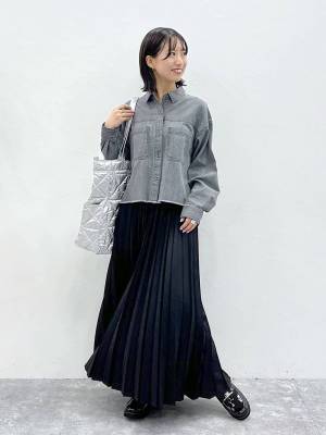 穿くだけで秋ムードに♡【グローバルワーク】コーデが映える「プリーツスカート」
