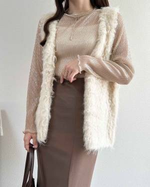 優勝アイテムキターーッ！【しまむら】1枚でもインナーでも可愛い♡「淡色トップス」