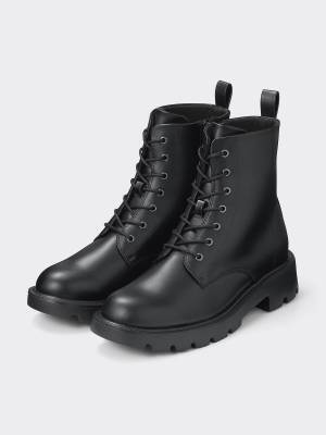 デザインもお値段も可愛いのでは！？【GU】の「最旬ブーツ」で足元から秋仕様に♡