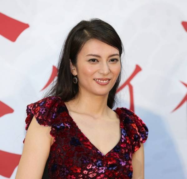 柴咲コウさんの金髪ショートがイケメンと話題！「まるで別人」「キュン死」と大反響