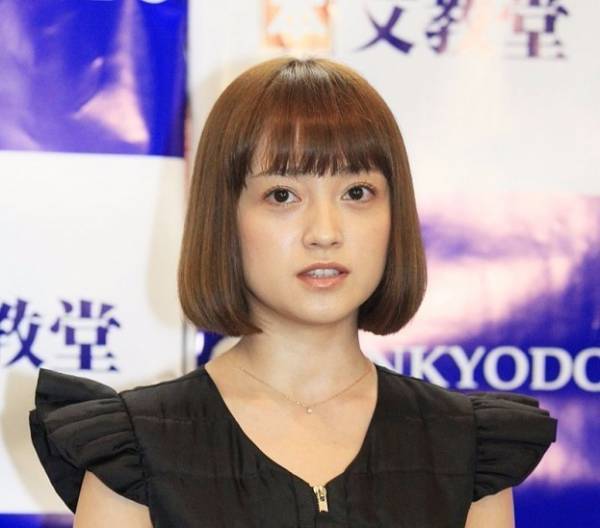 安達祐実さん“今季の虜”を発表に「コーデ素敵」「イイです」と称賛の声