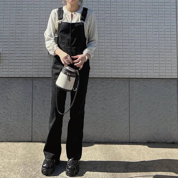 再入荷待ちで狙いたい【GU】デニムスリムサロペットパンツ