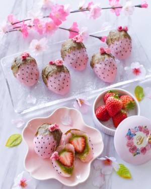 食べるなら今でしょ！旬のいちごで映え感も叶う手作りツイーツ5選