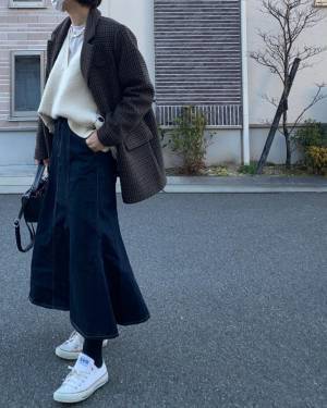 これで1990円！しゃれ見え抜群【GU】デニムマーメイドスカートに注目