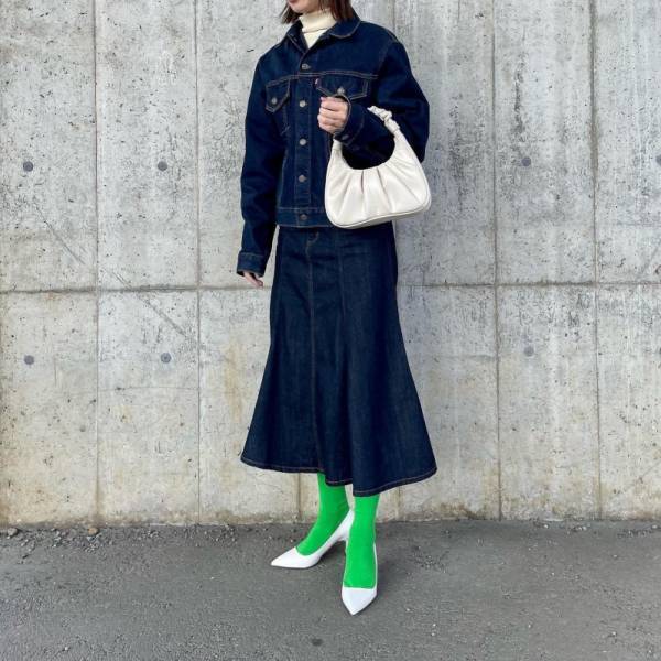 これで1990円！しゃれ見え抜群【GU】デニムマーメイドスカートに注目