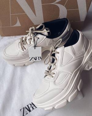 二度見されちゃうおしゃれな足元【ZARA】で即買いすべき春靴７選