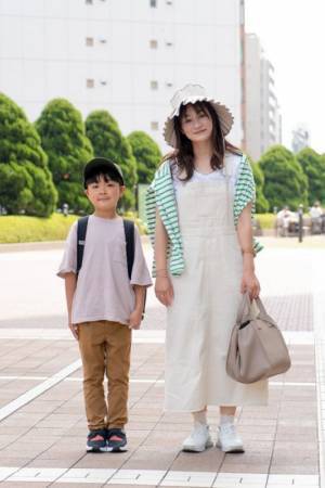 グリーンに青、さわやかカラーが流行ってます。mamagirl 【親子SNAP2022春】Vol.3