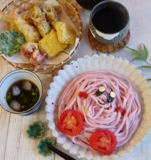 映えて満足度120％！人気キャラモチーフの【簡単麺メニュー】5選