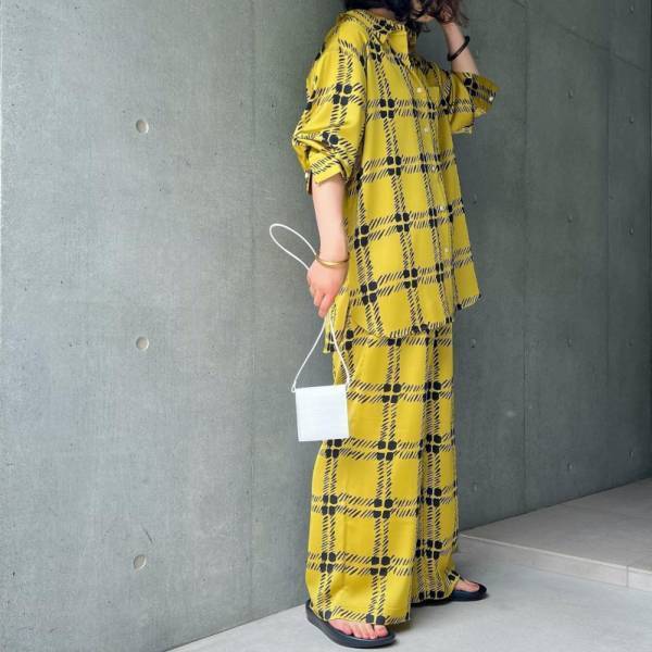 まだ買ってない？【ユニクロ×マルニ】の激アツ神コラボが大ブレイク中！