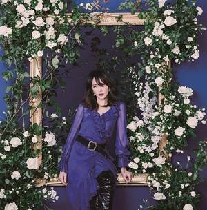 工藤静香さんの細いウエスト＆ヒップに「シルエットやばっ」「とてもセクシー」と反響