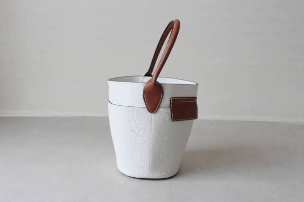 アンダー￥2,000 で高見え確実！【しまむら】発コラボバッグに話題騒然！