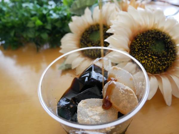 つるん♡が最高！【成城石井】のわらび餅は、冷た～くひやして召し上がれ！