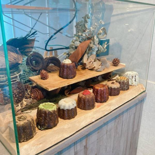 バズりスイーツ【進化系カヌレ】が食べられる都内2店舗に今すぐ行こう！