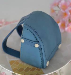 あふれ出てるのは何？！手作り【ギミックケーキ】がバズリ中！