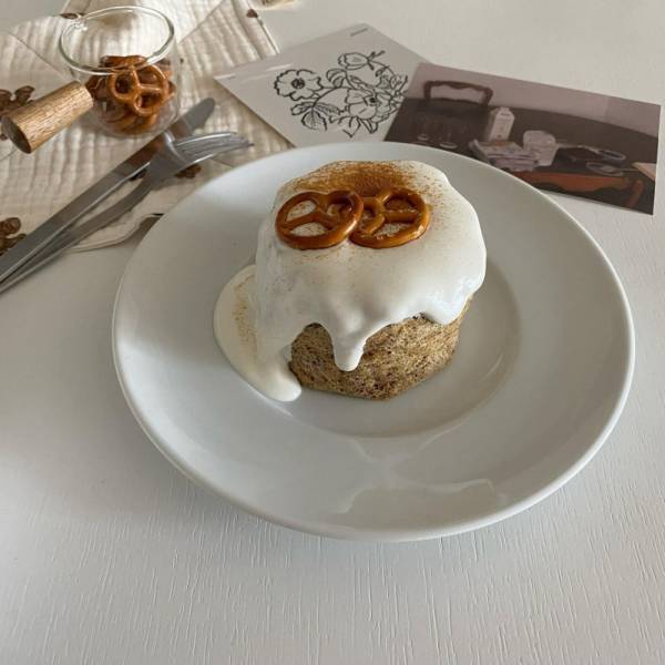 クリームとろろ～ん！【雪崩ケーキ】がフォトジェニすぎると話題♡