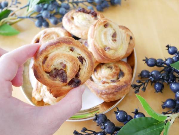 え？まだ買ってないの？【成城石井】の冷凍パン、焼き立て食感で大注目です！