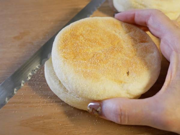 売れまくり！『成城石井』のマフィン、あれこれ挟んで本格カフェごはんを作ろう！