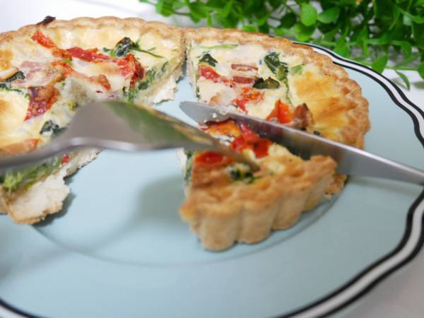 発売1カ月で爆売れ！【成城石井】の新作キッシュはチンするだけ♡