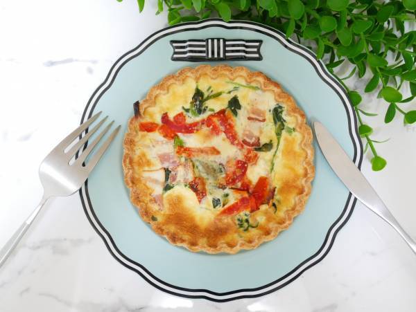 発売1カ月で爆売れ！【成城石井】の新作キッシュはチンするだけ♡