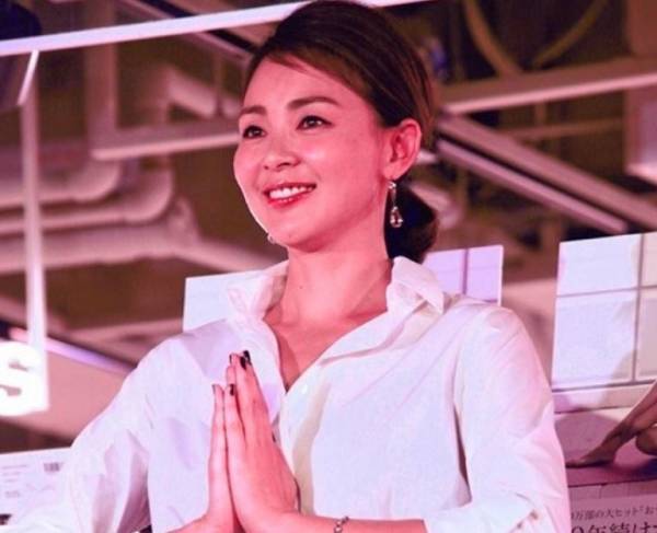 SHIHOさんが娘さんとの2ショット公開「娘さん足細長っ！」「ほっっっそ！！」と反響