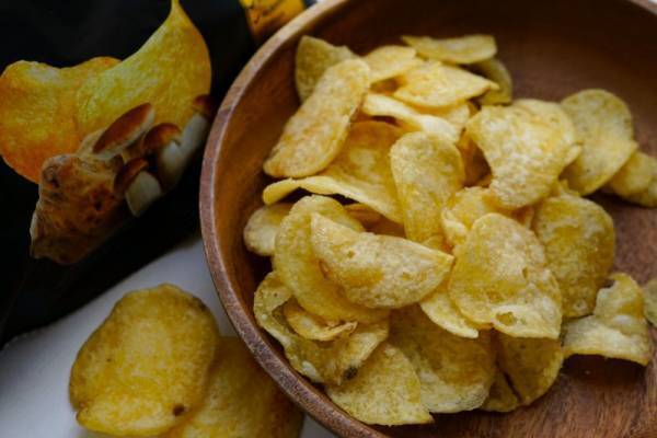 食べ出したら止まらないっ！【成城石井】のホムパで大人が喜ぶ「おしゃれチップス」4選♪