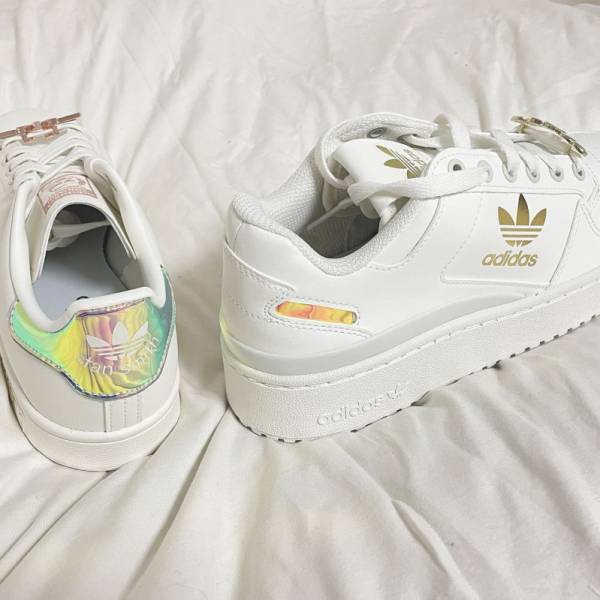 おしゃれさんはもう履いてる！【ホワイトスニーカー】定番ブランドの新作アイテムをチェック